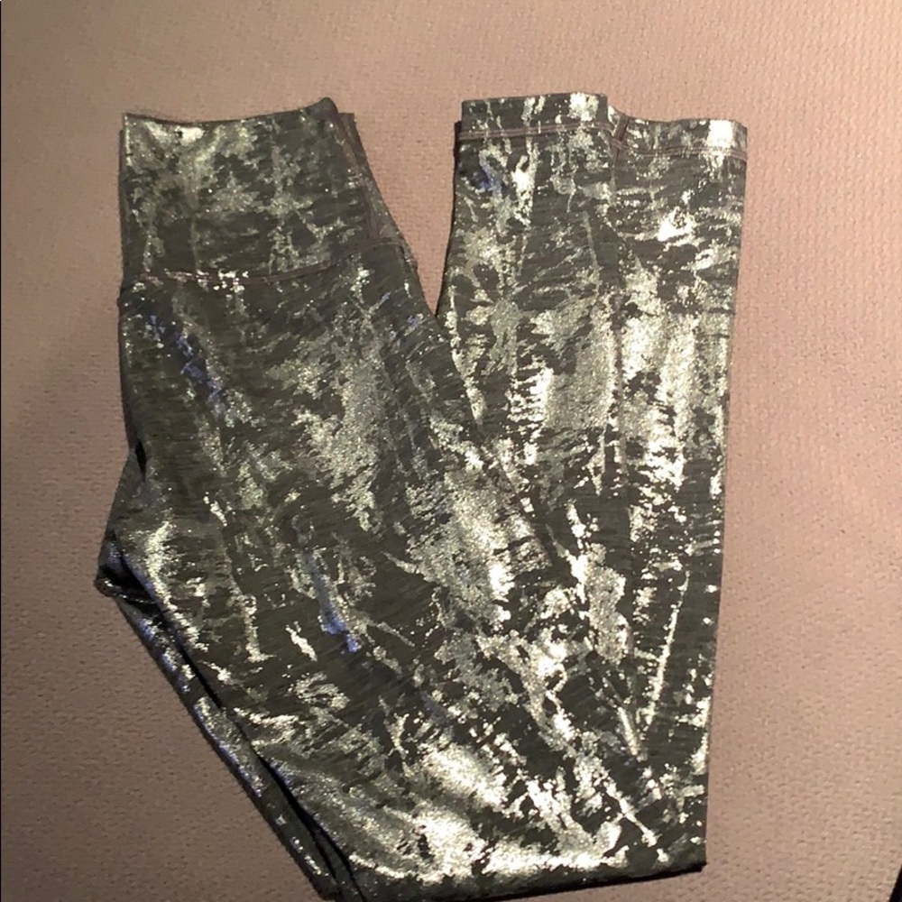 Lululemon rare silver foil legging